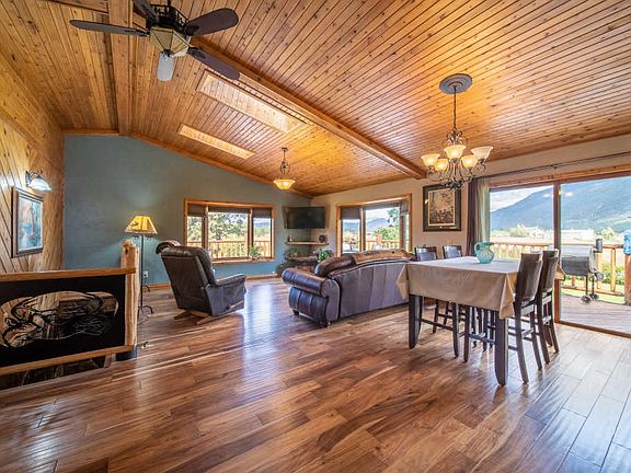 5th image of 525 Painted Mountain Dr