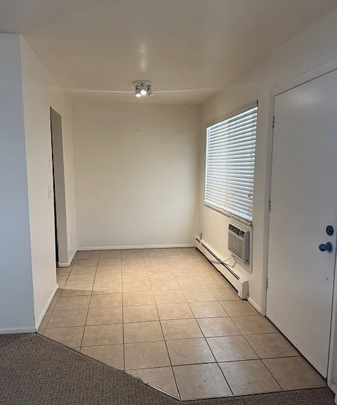 Park Lane Apartments — Photo 15