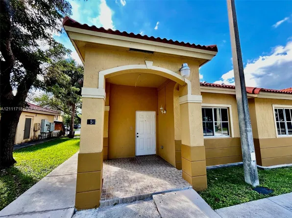156 NE 13th Ave #25, Homestead, FL 33033