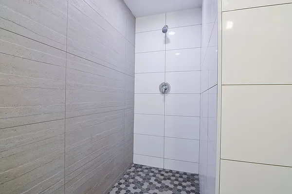 Rented by At Home Realty NY LLC | media 29