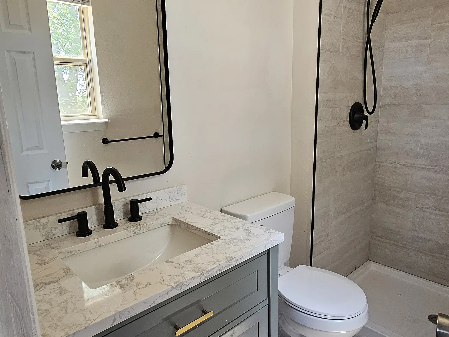 21 Carefree Ln — Photo 3