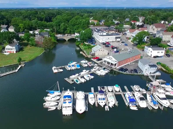 128 Sheldon St, Cranston, RI 02905