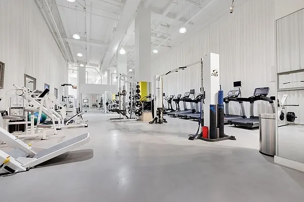 Rented by Ostrov Realty Group | media 18