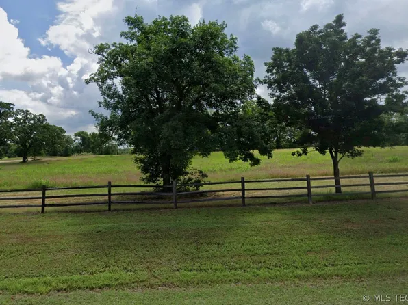 144 Scissortail Rd, Sulphur, OK 73086