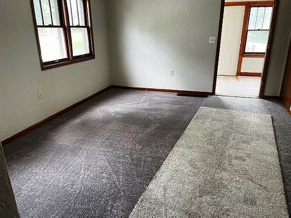 2nd image of 105 N Depot St