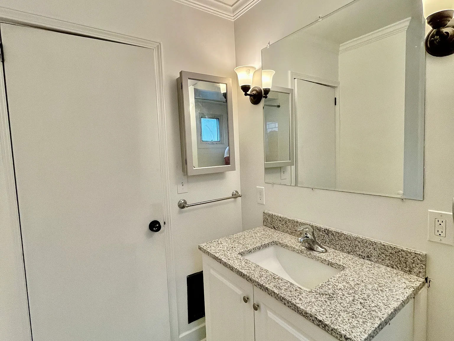 3 bed, 1395 sqft, $1,695 — Photo 4