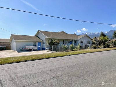 239 W 9th Street, Port Angeles, WA, 98362