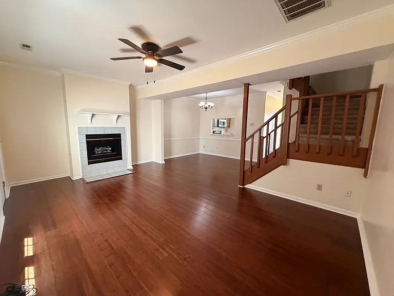 301 Wrought Iron Bnd — Photo 11