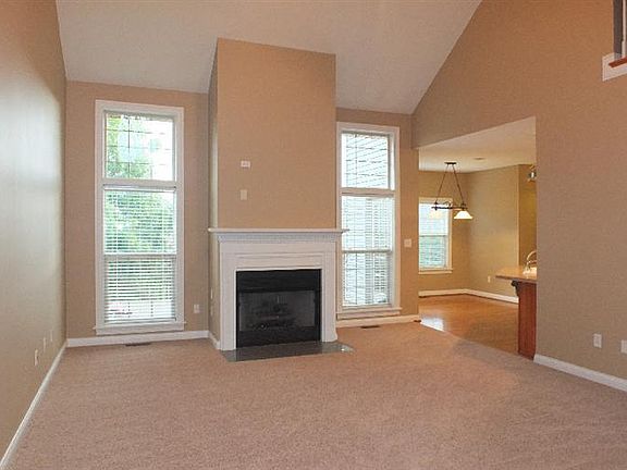 5th image of 2625 Red Leaf Dr