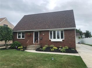 120 Highview Cir, Blasdell, NY 14219