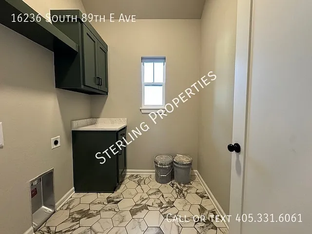 16236 S 89th East Ave — Photo 35