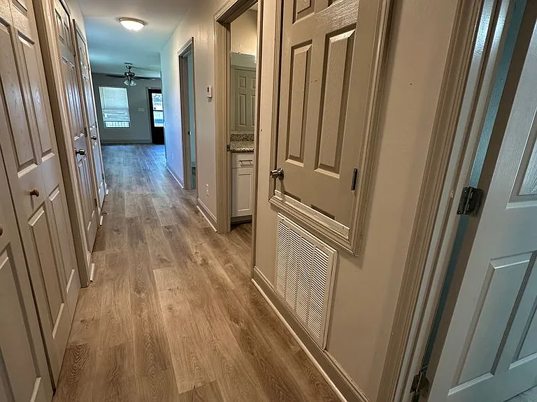 1406 Memory Ln — Photo 24