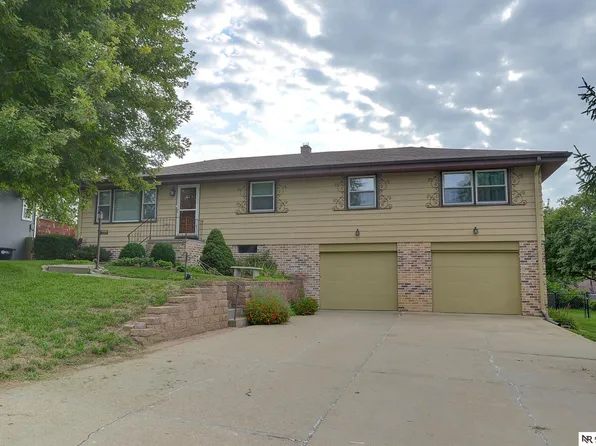 3313 N 207th St, Elkhorn, NE 68022
