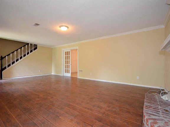 5th image of 120 Irongate Dr