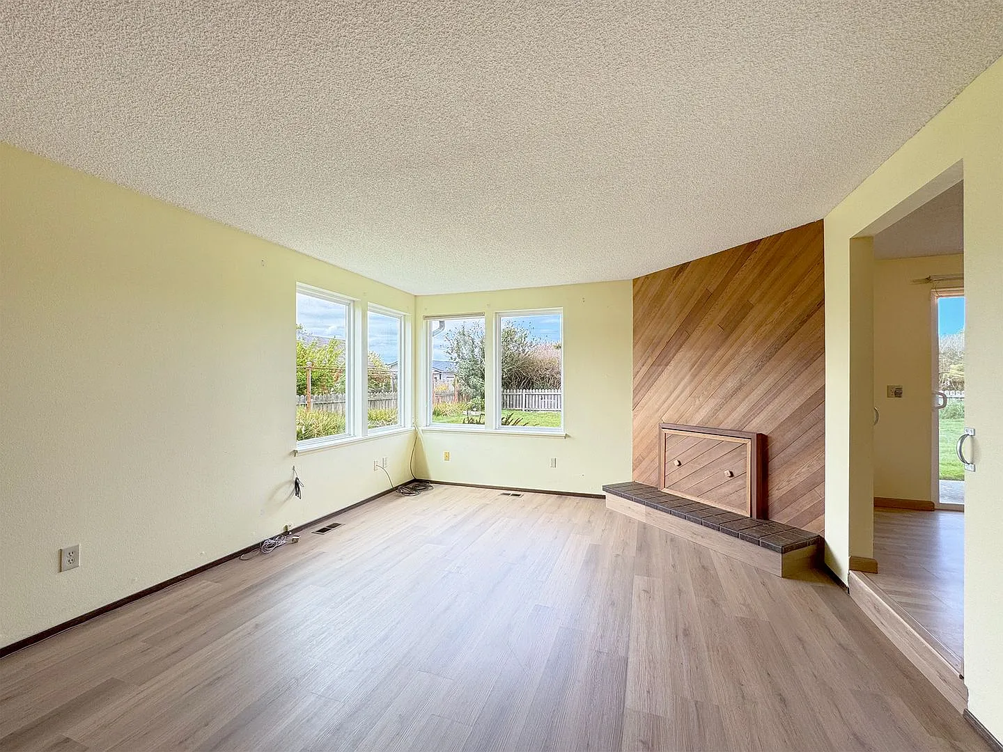 Dungeness Area Home for Lease — Photo 4