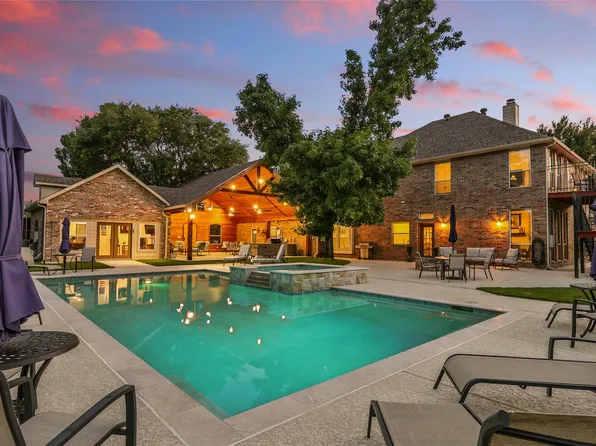 730 Emerald Sound Blvd, Oak Pt, TX 75068