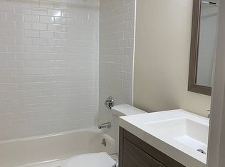 36 Main St APT 5, North Reading, MA 01864