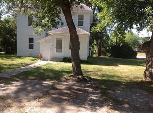 209 5th Ave, Big Stone City, SD 57216