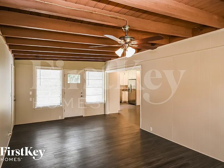 5521 Coppedge Ave — Photo 8