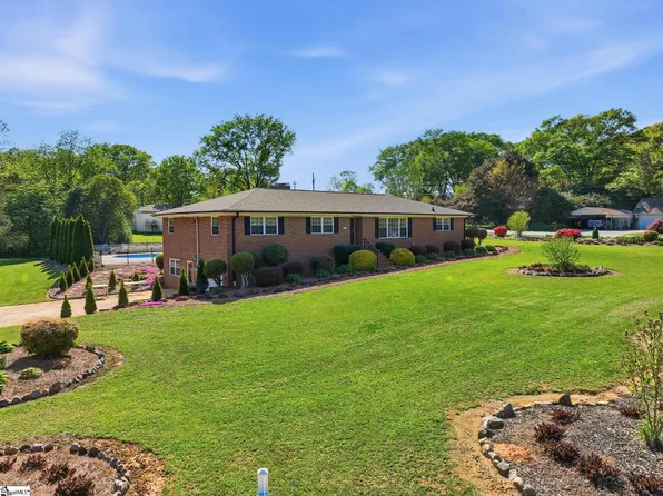 300 Bethel Dr, Mauldin, SC 29662