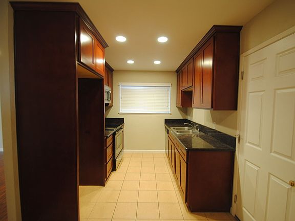 2nd image of 6609 Kaestner Ct