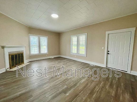 3rd image of 416 Old Maxton Rd