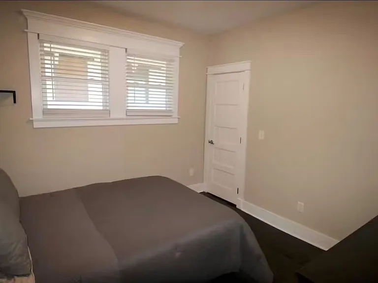 874 Dill Ave SW — Photo 7