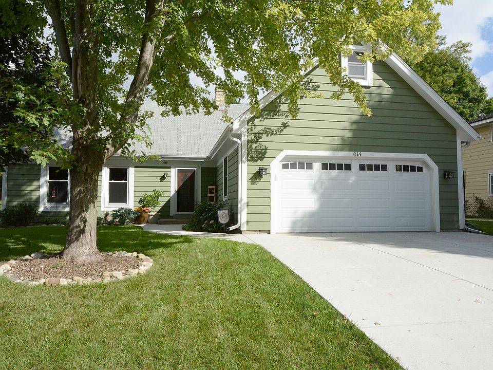 1st image of 614 Crestwood Dr