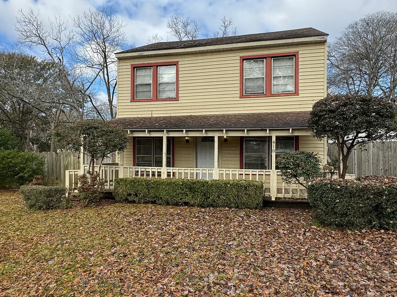 3 bed, 1456 sqft, $1,250 — Photo 1