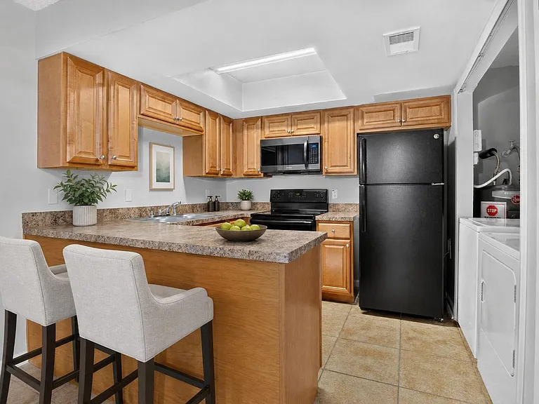 53 Windtree Ln #G102 — Photo 9