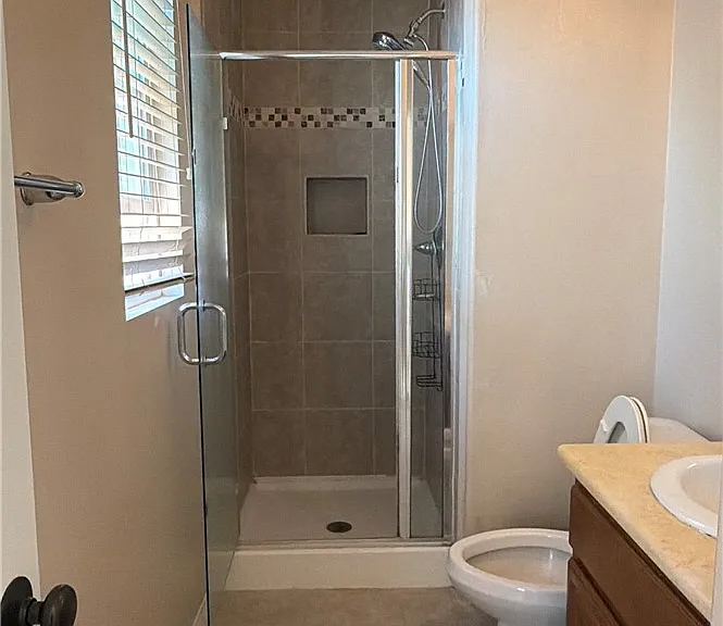 12609 Dupont Dr — Photo 9