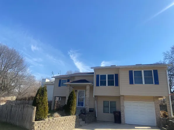 3111 Nadine Ave, Rockford, IL 61114