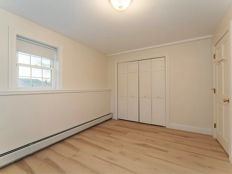 50 Laurel Cir — Photo 21