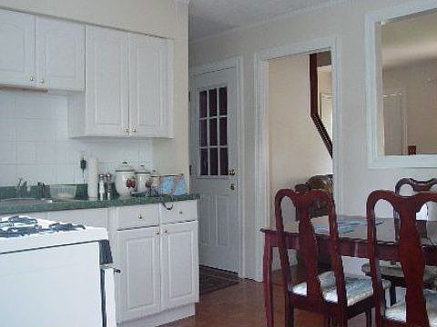 2nd image of 7 21st Ave