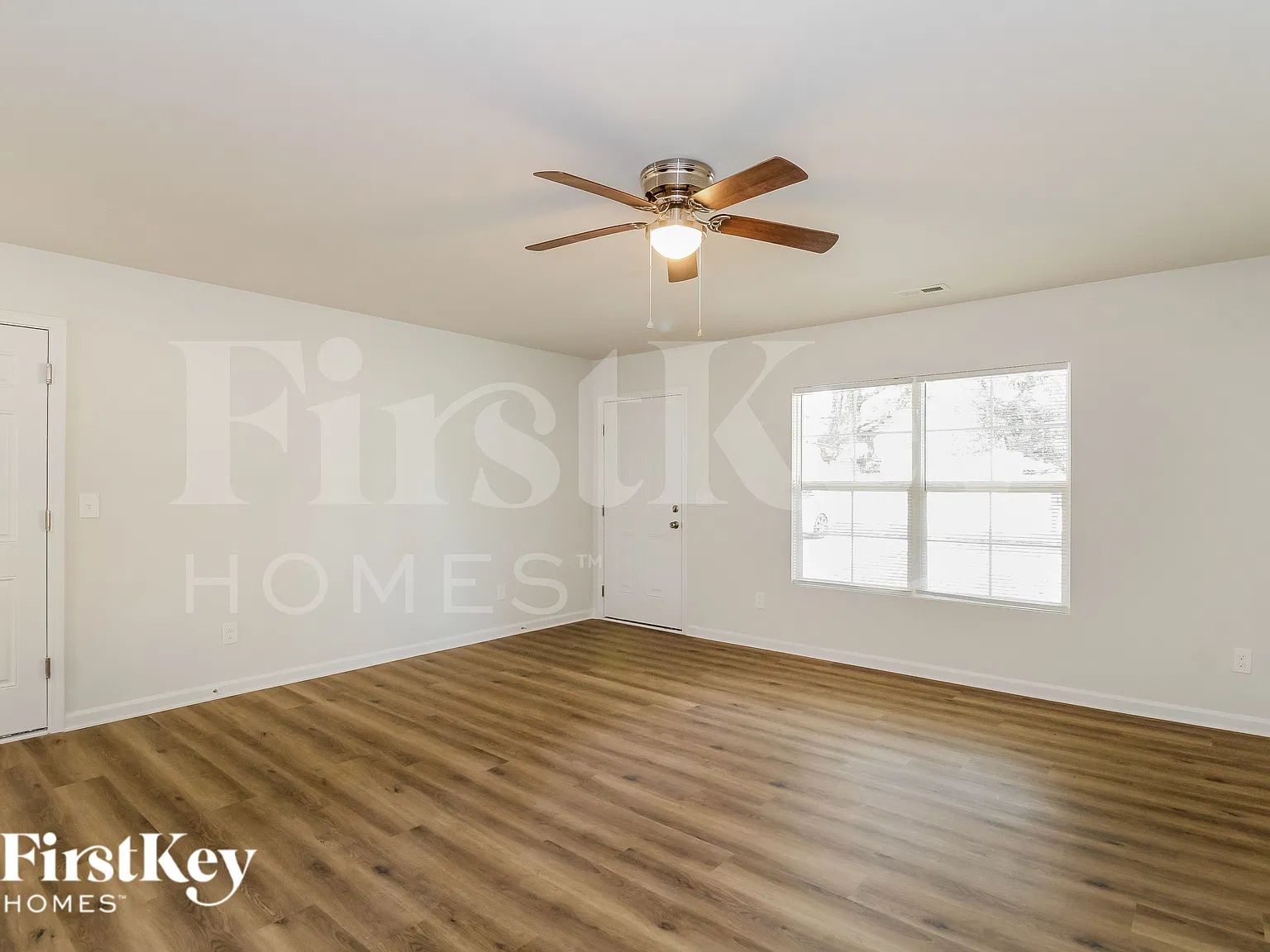4 bed, 2.5 bath, 1850 sqft, $2,170 — Photo 3