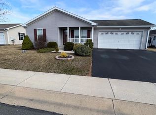 151 Random Rd, Douglassville, PA 19518