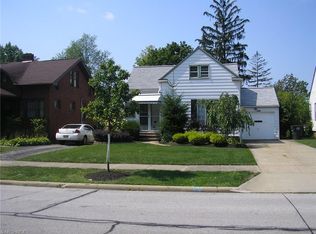 1688 Winchester Rd, Lyndhurst, OH 44124