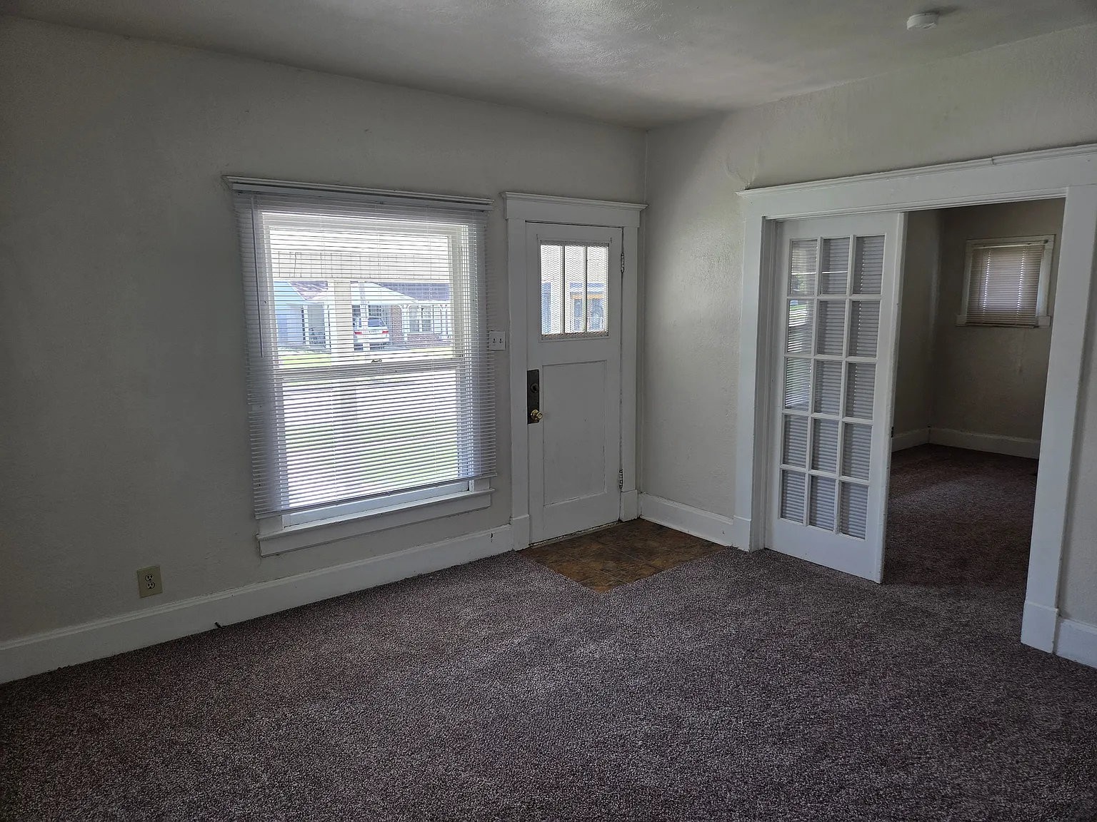 943 E Delmar - Walk to MSU Campus!! — Photo 3
