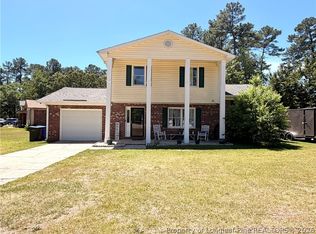 1030 Rim Rd, Fayetteville, NC 28314