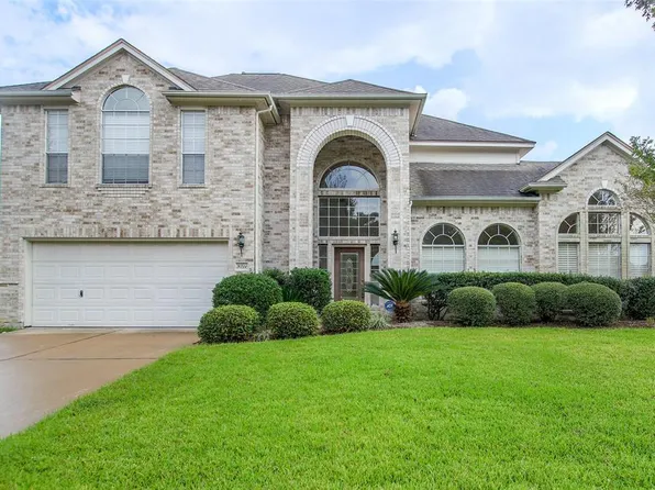 9211 Colonypond Dr, Spring, TX 77379