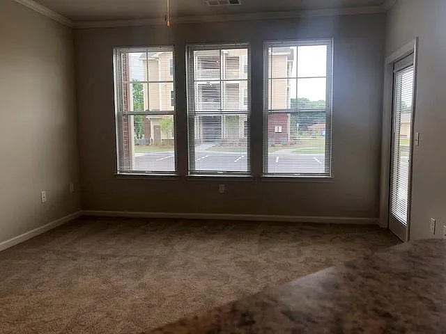 The Glen Apartments — Photo 21
