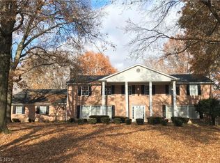 2233 Beechmoor Dr NW, North Canton, OH 44720