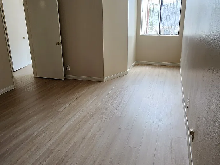 7211 Cozycroft Ave #68 — Photo 23