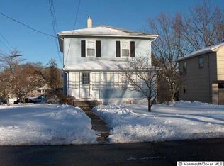 181 Monmouth Rd, Oakhurst, NJ 07755