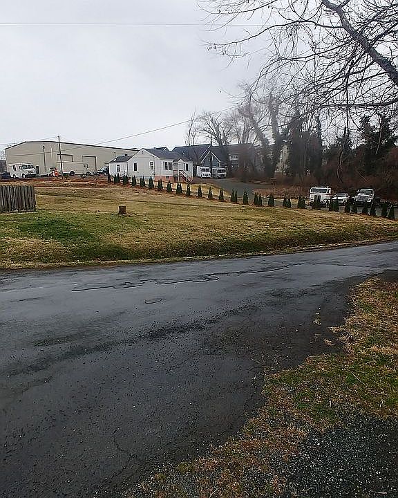 2nd image of 285 Free Bridge Ln