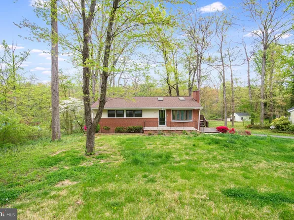 5125 Chowan Ave, Alexandria, VA 22312