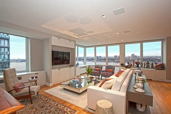 Rented by Nest Seekers International | media 1