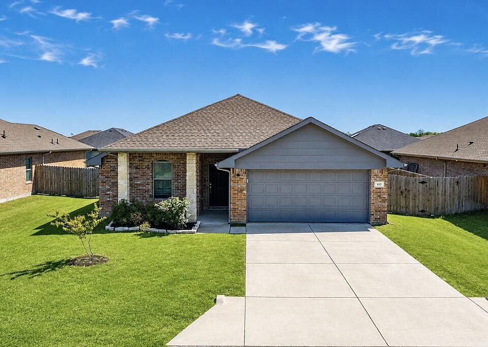 1st image of 117 Willowbend Loop