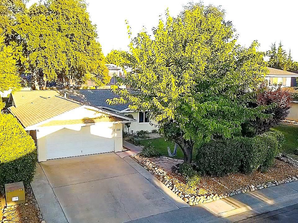 1st image of 4875 Papaya Dr