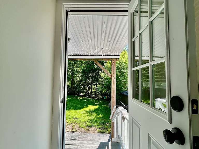 10 Franklin St #1 — Photo 16